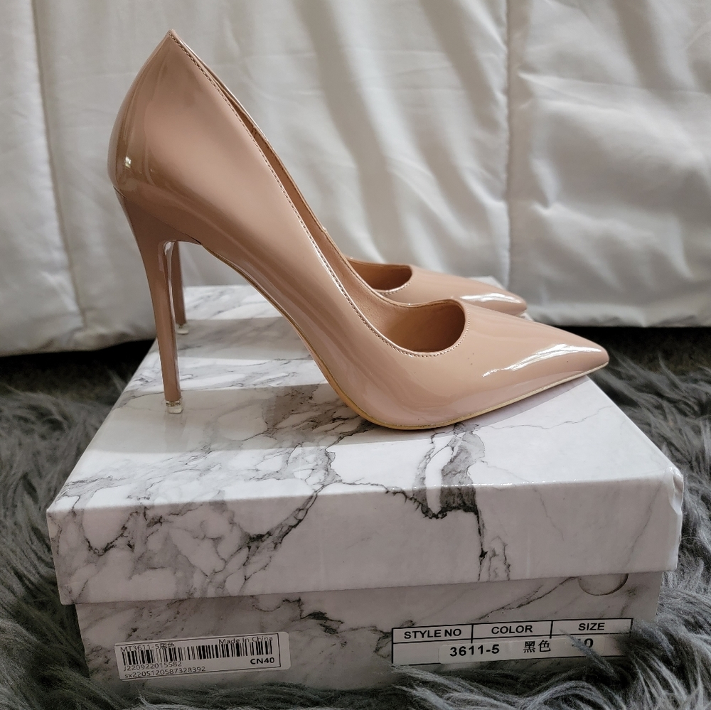 Nude Heels - Picture 6 of 9